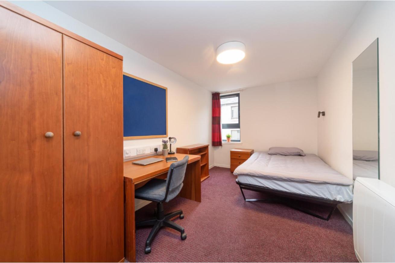 Апартаменты Joivy Affordable 3,4,5 And 12 Bed Private Flats Next To Royal Mile (Adults Only) Эдинбург Экстерьер фото