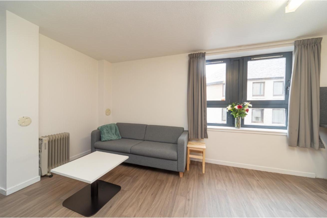 Апартаменты Joivy Affordable 3,4,5 And 12 Bed Private Flats Next To Royal Mile (Adults Only) Эдинбург Экстерьер фото
